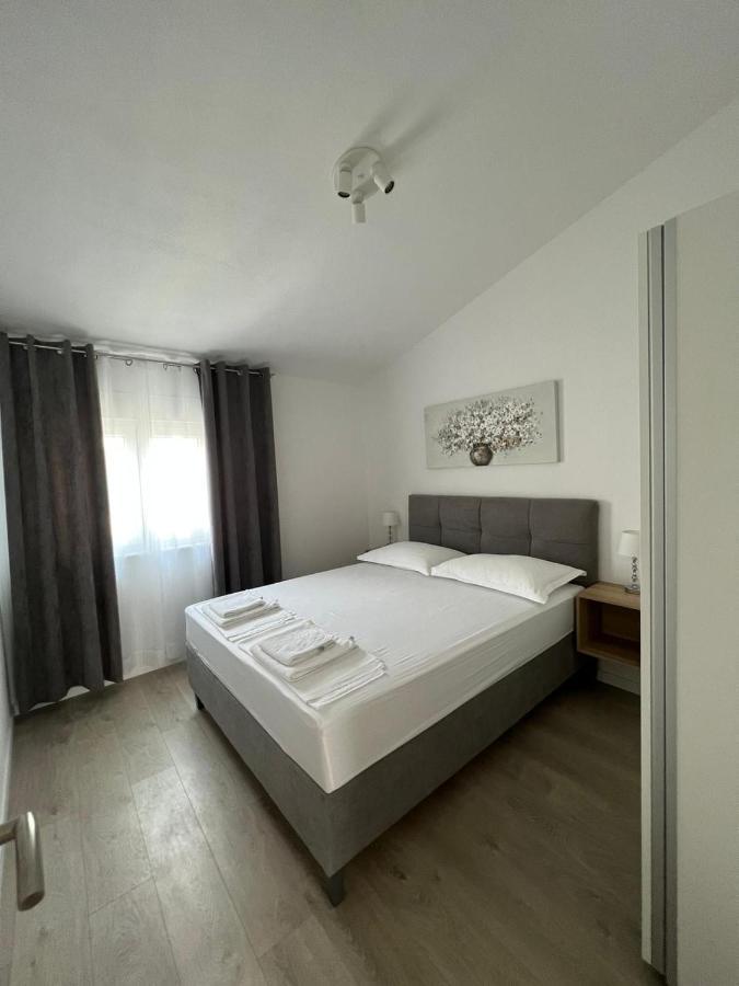 Villa Luxuria Baska Voda Exterior photo
