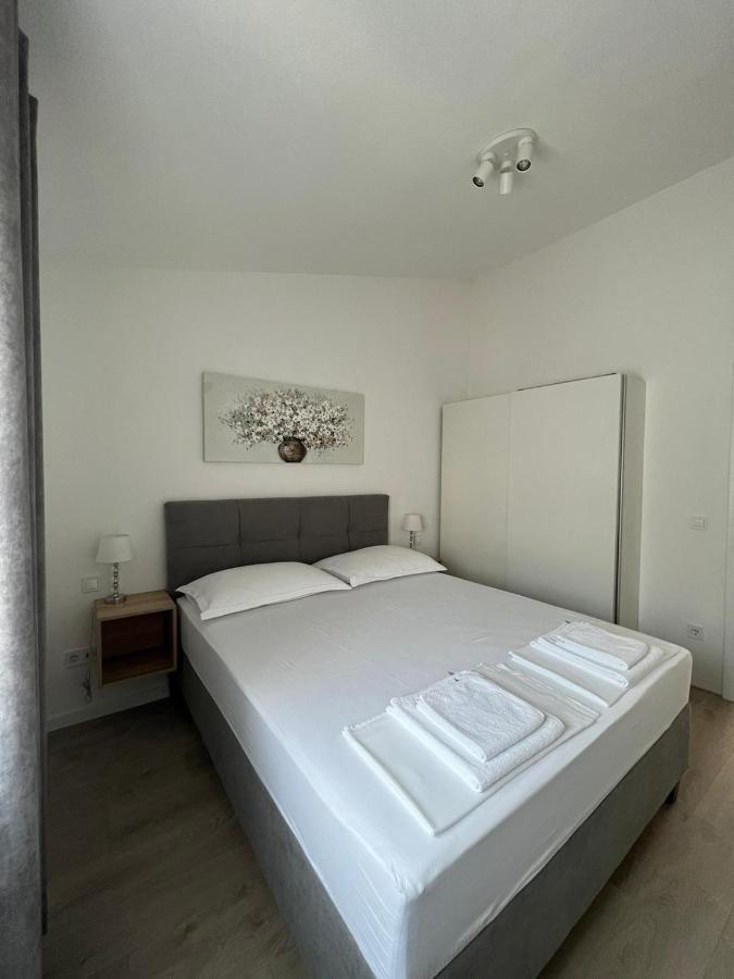 Villa Luxuria Baska Voda Exterior photo